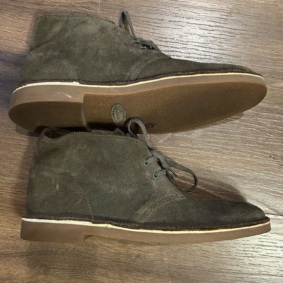 Clarks Desert Chukka Boots Gray Green Suede size 9 - Picture 3 of 5
